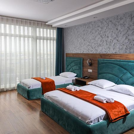 Nafron Hotel Prizren Exteriör bild